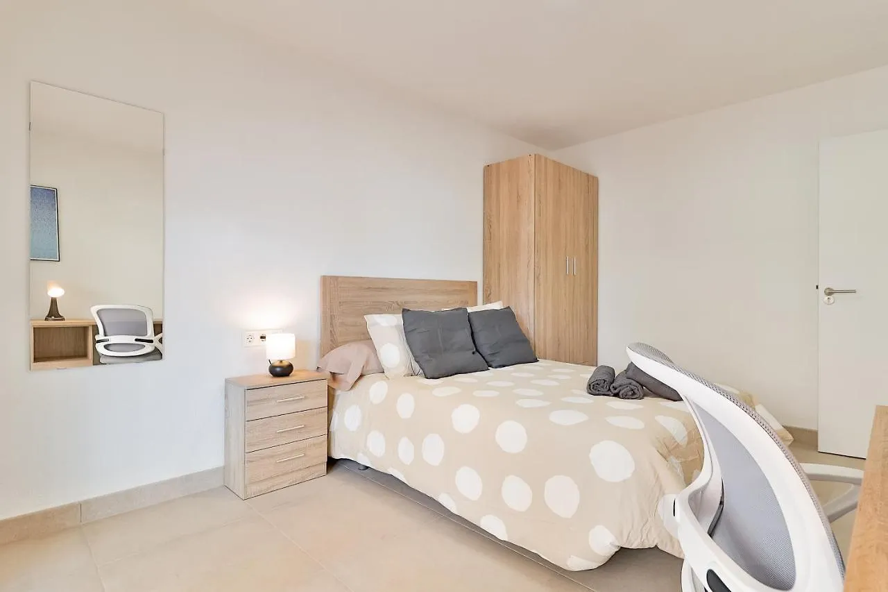 C23 Lovely 4 Bedroom Close To Maria Zambrano Malaga