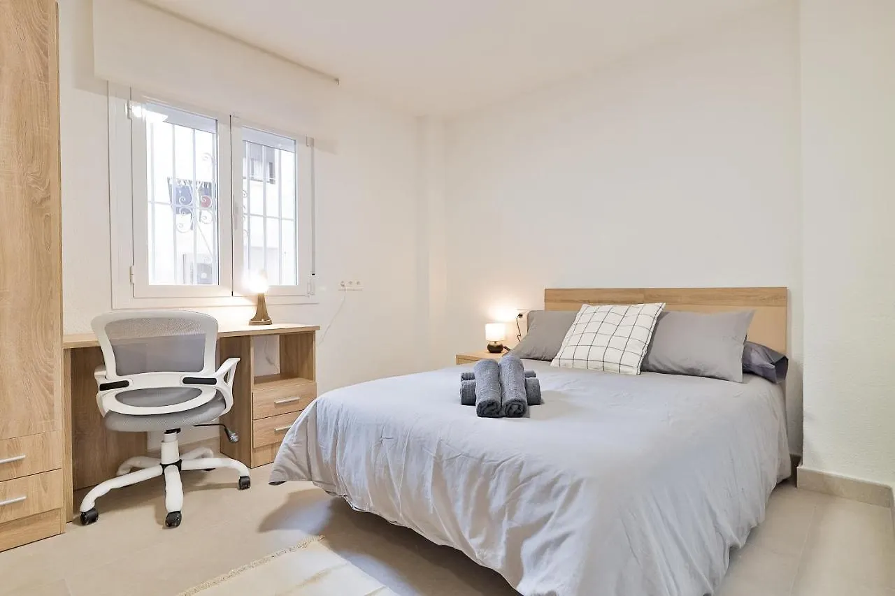 C23 Lovely 4 Bedroom Close To Maria Zambrano Malaga