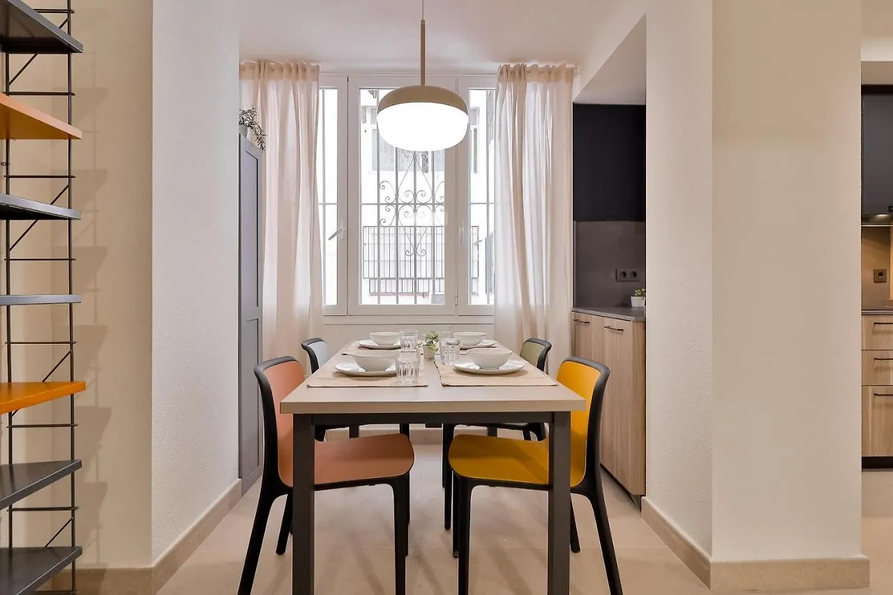 Διαμέρισμα C23 Lovely 4 Bedroom Close To Maria Zambrano Μάλαγα